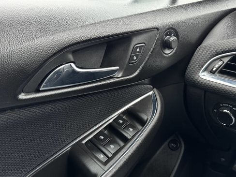 Used 2017 Chevrolet Cruze LS w/ LS Fleet Convenience Package image 21
