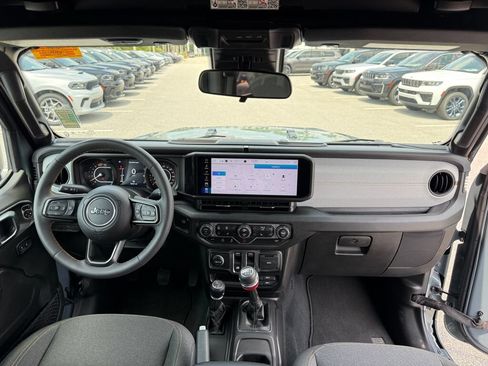 Used 2024 Jeep Wrangler Sport AWD/4WD image 14