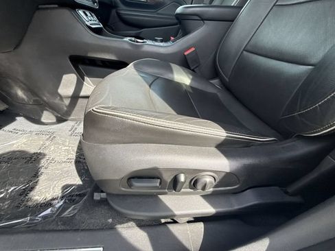 Used 2020 GMC Terrain Denali w/ Denali Premium Package AWD/4WD image 12