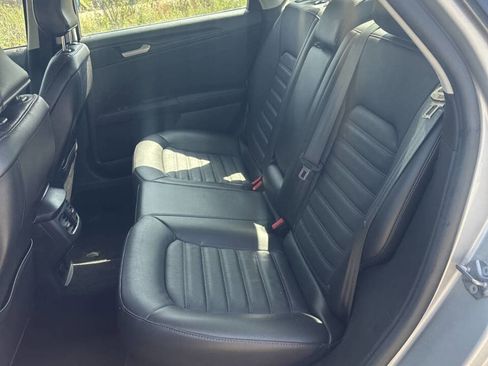 Used 2016 Ford Fusion Energi SE image 12