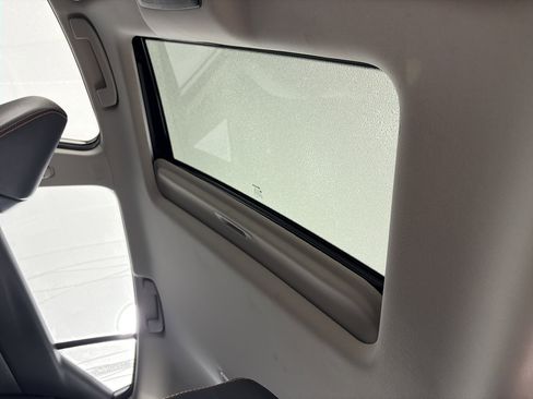 Certified 2022 Nissan Altima 2.5 SR w/ Midnight Edition Package image 18