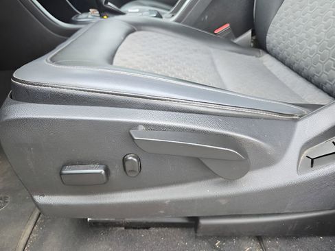 Used 2019 Chevrolet Colorado Z71 image 17