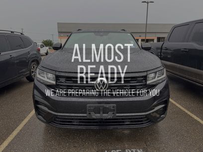Used 2022 Volkswagen Atlas Cross Sport SEL R-Line