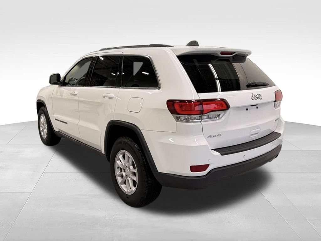 Used 2020 Jeep Grand Cherokee Laredo AWD/4WD image 3