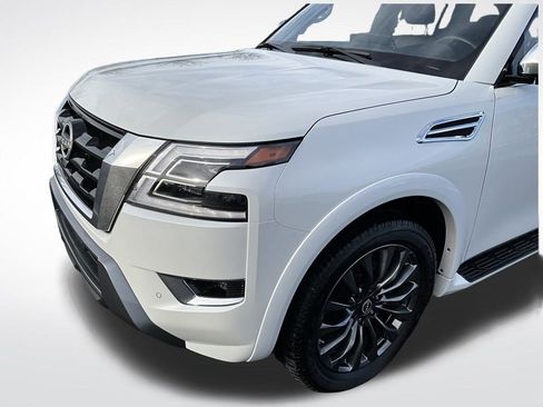 Used 2024 Nissan Armada Platinum w/ Captain's Chairs Package image 10