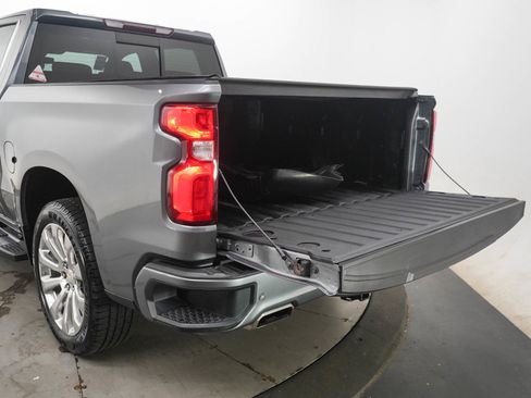 Used 2020 Chevrolet Silverado 1500 High Country AWD/4WD image 9