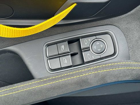 Used 2023 Porsche 718 Cayman GT4 RS image 12