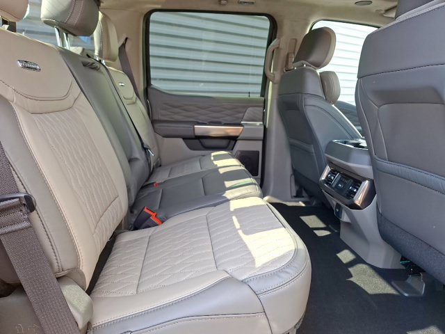 New 2027 Ford F250 Platinum w/ Platinum Plus Package AWD/4WD image 33
