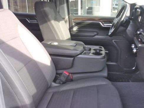 Used 2023 GMC Sierra 1500 Elevation image 35