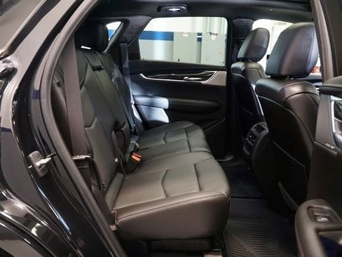 Certified 2022 Cadillac XT5 Premium Luxury image 8