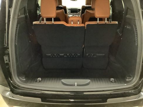 New 2026 Chrysler Pacifica Pinnacle w/ Trailer Tow Group image 8