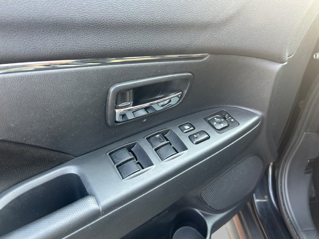 Used 2023 Mitsubishi Outlander Sport LE AWD/4WD image 14