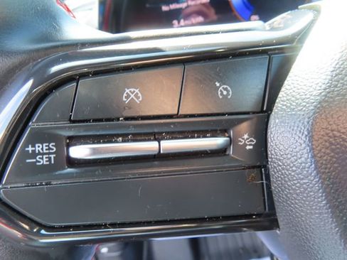 Used 2025 Chevrolet Equinox EV RS w/ Convenience Package II AWD/4WD image 17