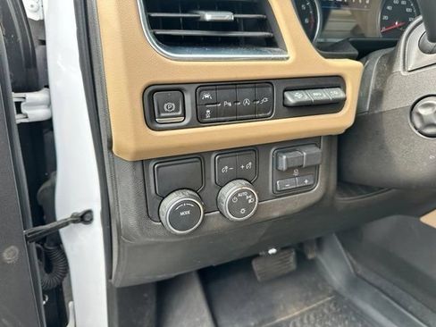 Used 2021 Chevrolet Tahoe Premier w/ Premium Package RWD image 35