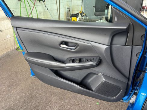 Used 2025 Nissan Sentra SV FWD image 18