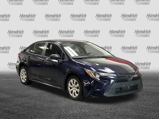 Used 2020 Toyota Corolla LE FWD video 2
