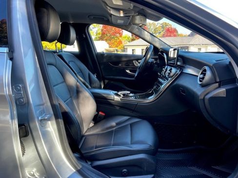 Used 2016 Mercedes-Benz C 300 Sedan image 27