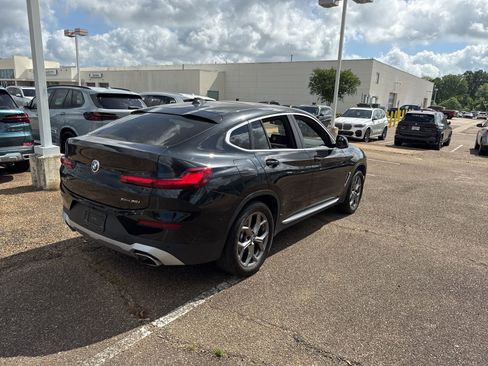 Used 2025 BMW X4 xDrive30i w/ Premium Package image 5