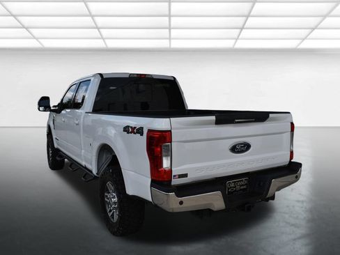 Used 2018 Ford F250 Lariat AWD/4WD image 8
