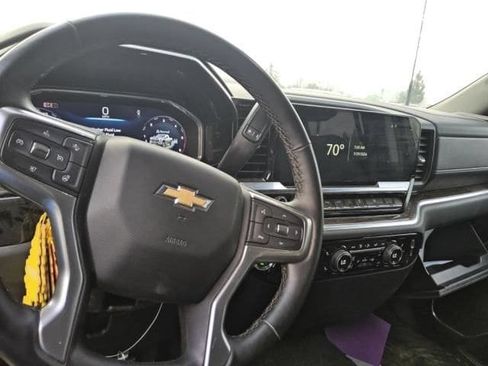 Used 2026 Chevrolet Silverado 2500 LT w/ Safety Package AWD/4WD image 7