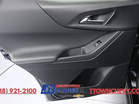 Used 2025 Chevrolet Equinox LT FWD image 24