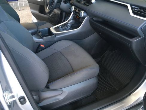 Used 2022 Toyota RAV4 SE w/ Convenience Package AWD/4WD image 31