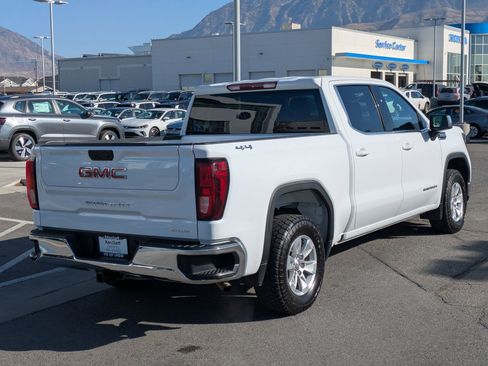 Used 2023 GMC Sierra 1500 SLE image 3