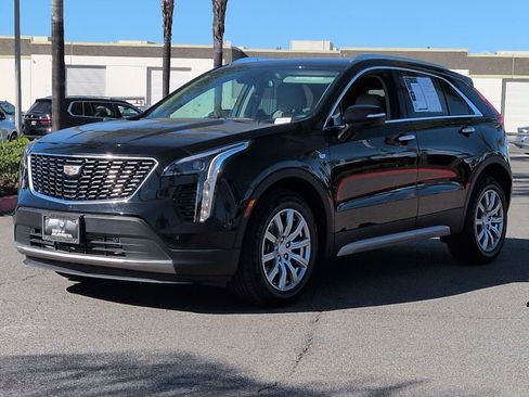 Used 2023 Cadillac XT4 Premium Luxury image 5