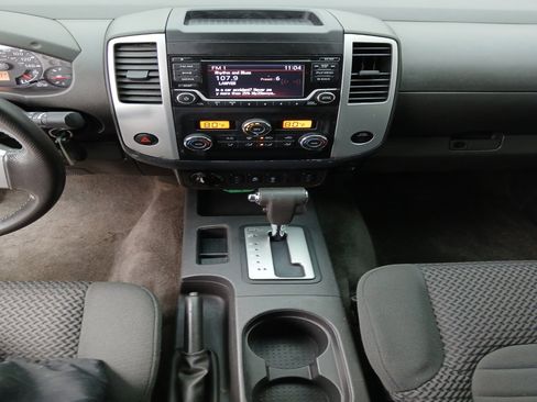 Used 2017 Nissan Frontier SV w/ SV Value Truck Package image 18