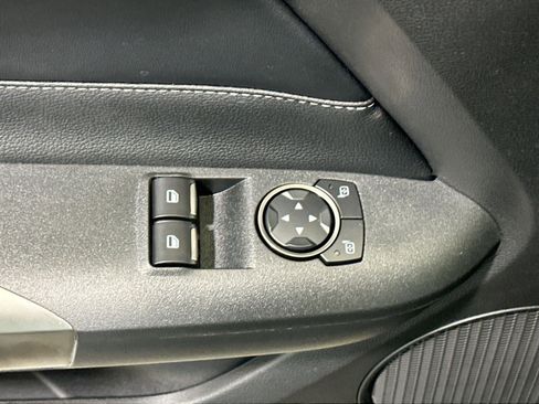 Used 2022 Ford Mustang Shelby GT500 w/ Technology Package image 16