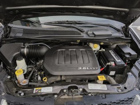 Used 2017 Dodge Grand Caravan SE w/ Power Window Group FWD image 24