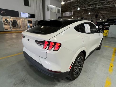 Used 2025 Ford Mustang Mach-E Premium AWD/4WD image 19