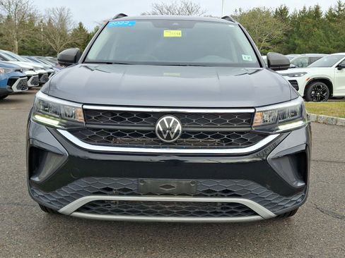 Certified 2022 Volkswagen Taos S image 2
