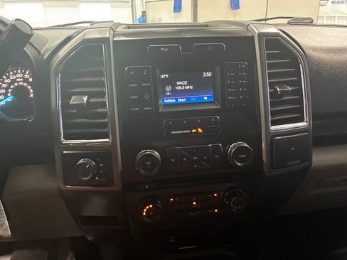 Used 2016 Ford F150 XLT AWD/4WD image 23