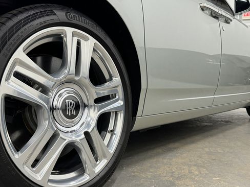 Used 2015 Rolls-Royce Ghost RWD image 5