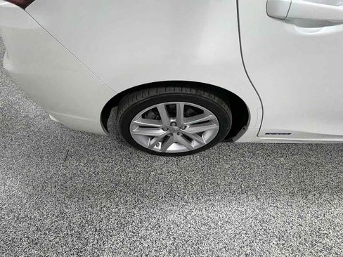 Used 2017 Lexus CT 200h FWD image 36