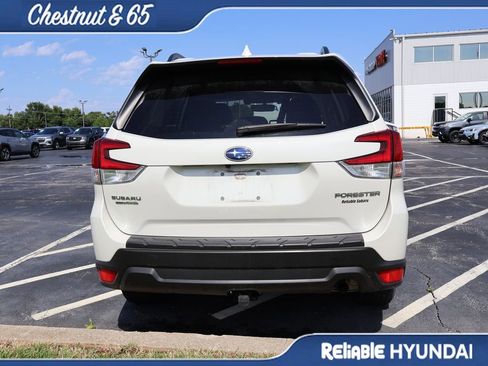 Used 2019 Subaru Forester Premium AWD/4WD image 19