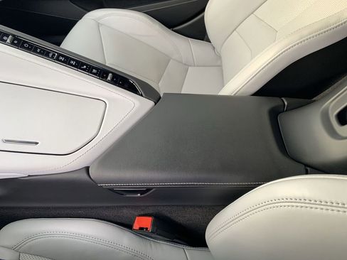 Used 2024 Chevrolet Corvette Z06 image 22