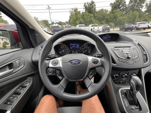 Used 2013 Ford Escape SE FWD image 20