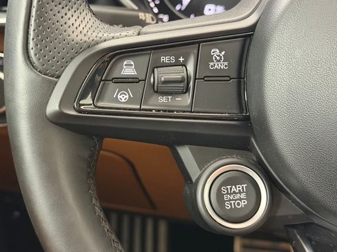 Used 2021 Alfa Romeo Giulia Ti Sport RWD image 16
