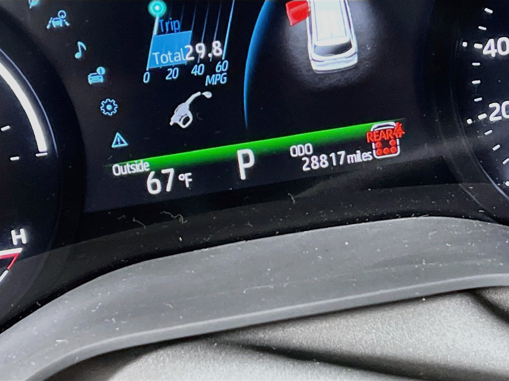 Used 2025 Toyota Sienna XLE w/ XLE Plus Package AWD/4WD image 11