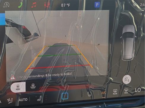 New 2026 Volkswagen Tiguan SE image 22