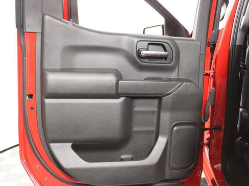 Used 2022 Chevrolet Silverado 1500 Custom image 21