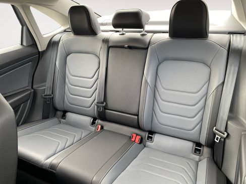 Used 2025 Volkswagen Jetta SEL image 20