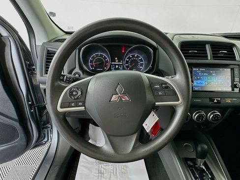 Used 2020 Mitsubishi Outlander Sport ES FWD image 11