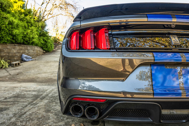 Used 2018 Ford Mustang Shelby GT350 w/ Convenience Package RWD image 81