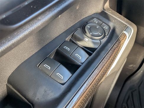 Used 2021 Chevrolet Silverado 1500 LT Trail Boss w/ Bed Protection Package image 23