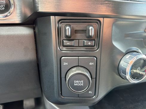 Used 2023 Ford F350 Lariat w/ FX4 Off-Road Package image 43