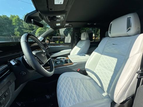 Used 2026 Cadillac Escalade Platinum Sport w/ LPO, Floor Liner Package RWD image 13