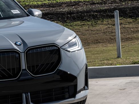 New 2026 BMW X3 xDrive30 w/ Premium Package image 7